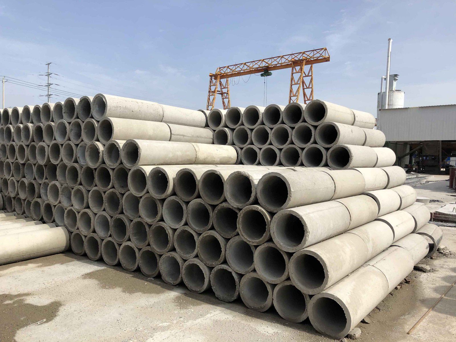 健康一村庄小桥因泄洪被挖 乡民期盼尽早悉数补葺好便利出行